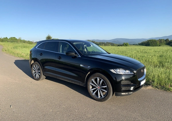 Jaguar F-Pace cena 117000 przebieg: 110000, rok produkcji 2018 z Wrocław małe 154